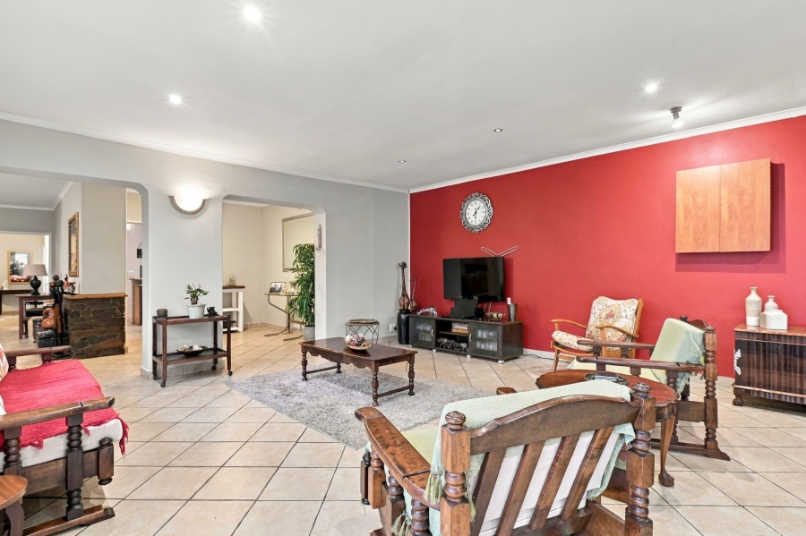 3 Bedroom Property for Sale in Plumstead Western Cape